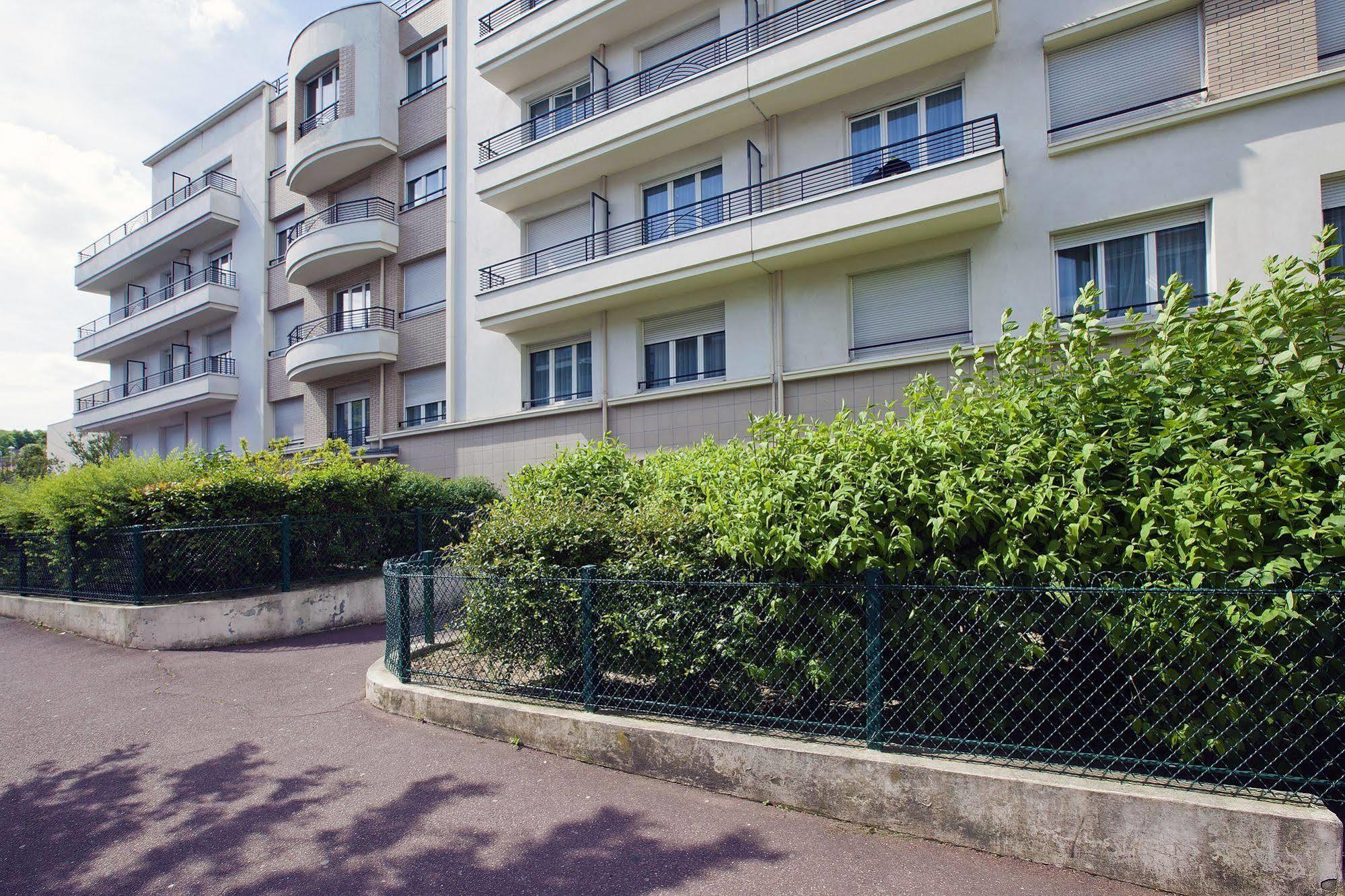 Sejours & Affaires Paris-Nanterre Aparthotel Exterior photo